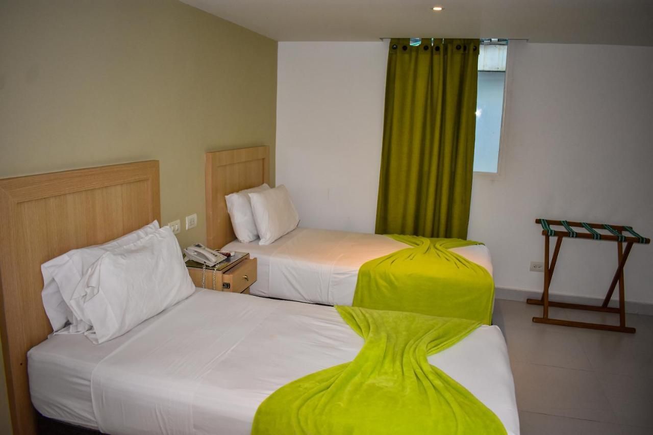 Hotel Isla Capri 3*