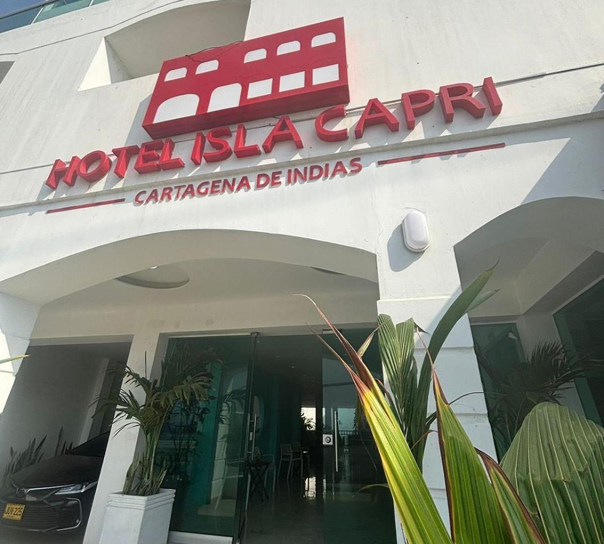 Isla Capri Hotel