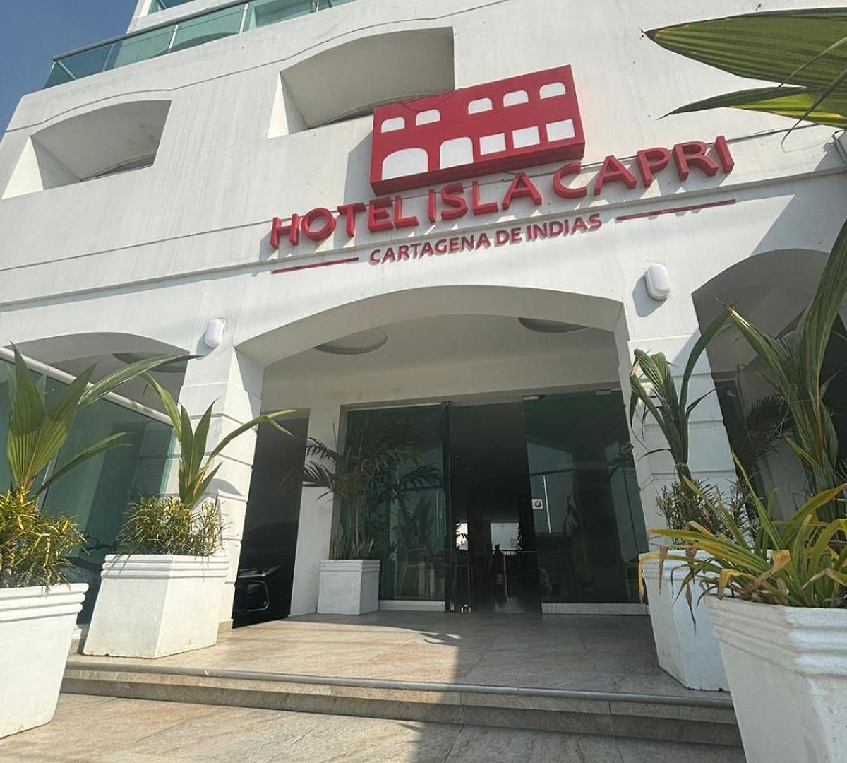 Isla Capri Hotel
