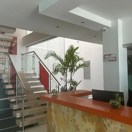 Isla Capri Hotel 3*