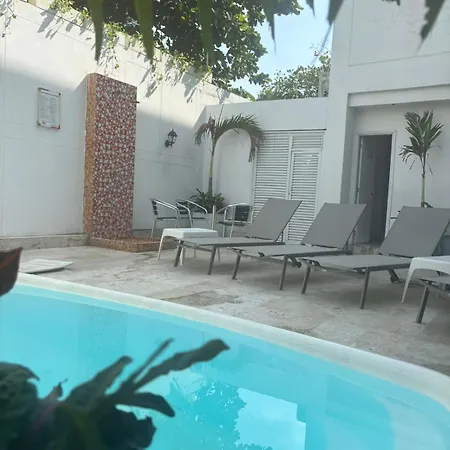 Isla Capri Hotel 3*